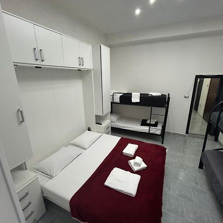 Appartamento Da Concettina House Napoli Esterno foto