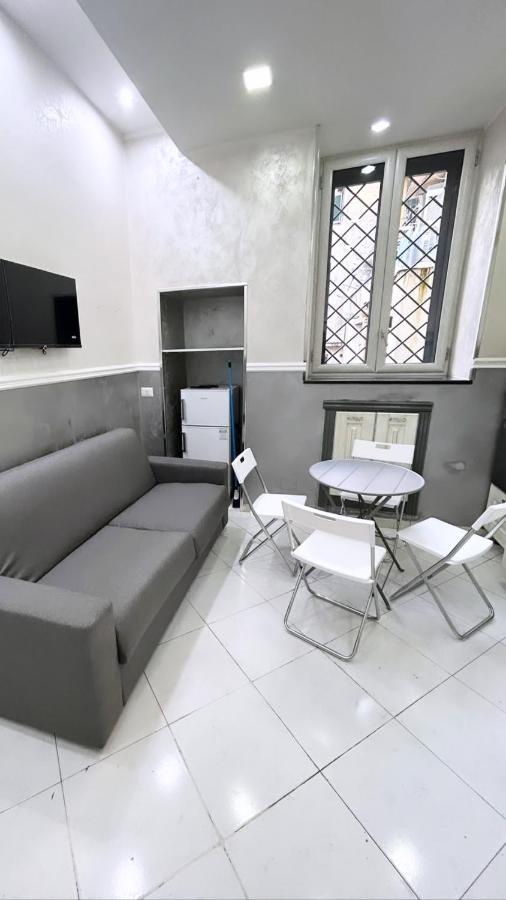 Appartamento Da Concettina House Napoli Esterno foto