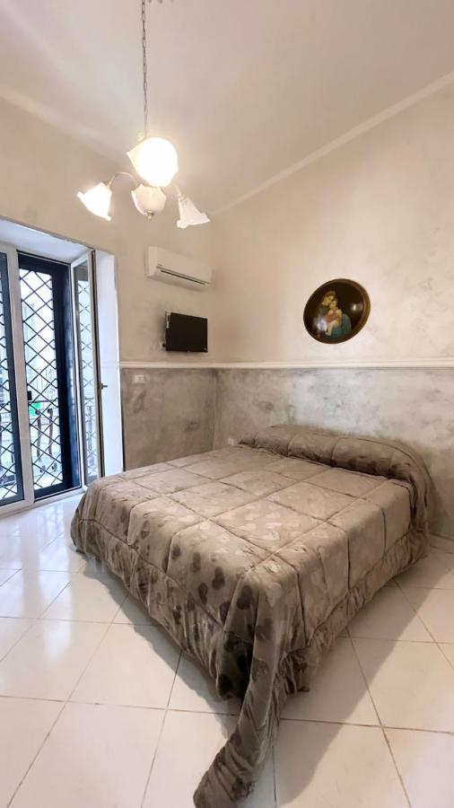 Appartamento Da Concettina House Napoli Esterno foto