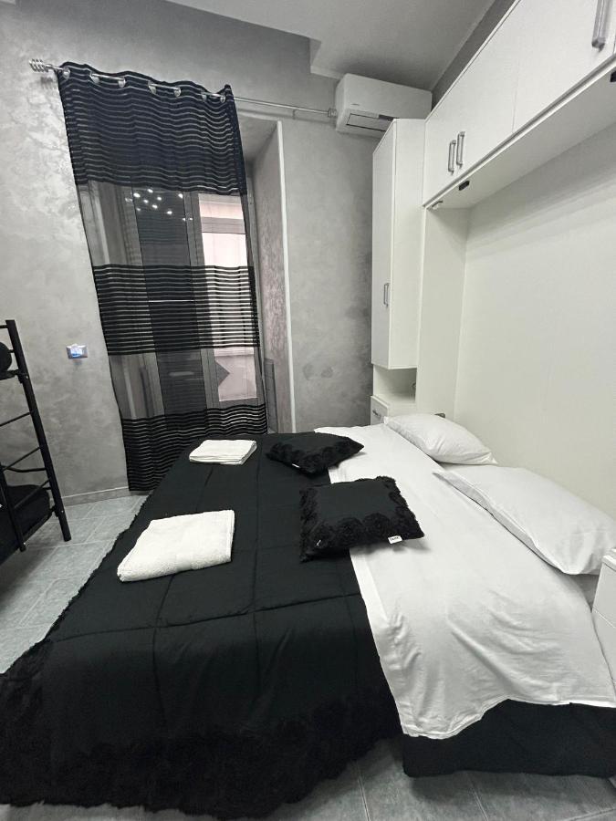 Appartamento Da Concettina House Napoli Esterno foto
