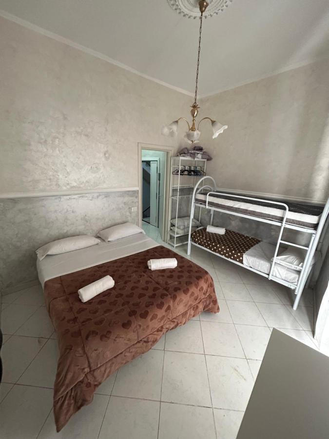 Appartamento Da Concettina House Napoli Esterno foto