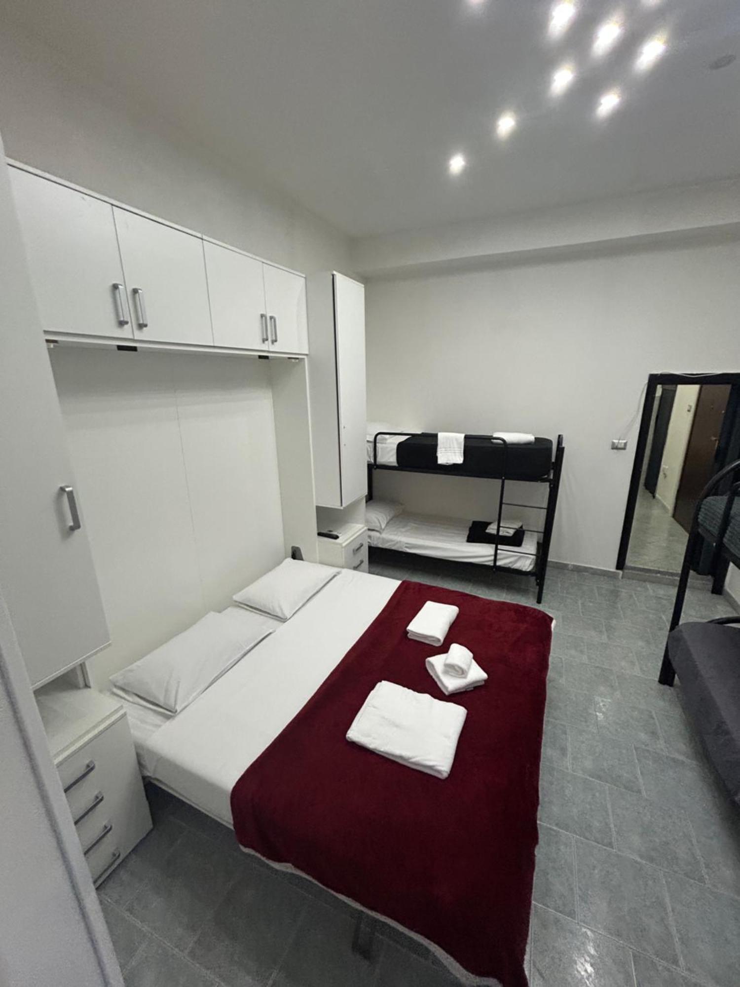 Appartamento Da Concettina House Napoli Esterno foto